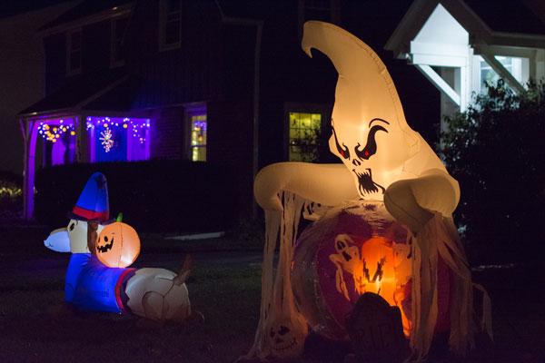 These Houses have the Best Halloween Decorations in Syracuse