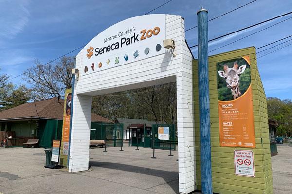 Entrance to the Seneca Park Zoo.